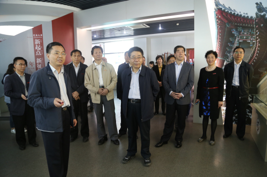 4听取我校学科建设情况汇报